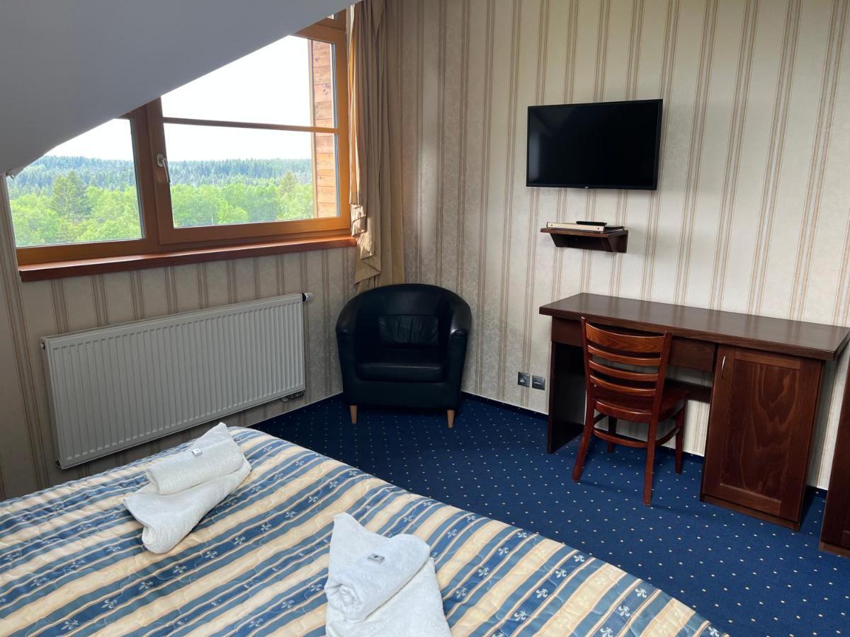 Hotel Krusnohorsky Dvur Cínovec エクステリア 写真