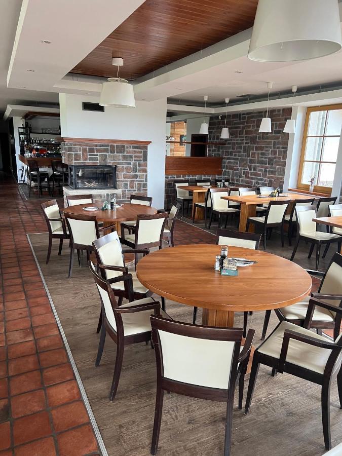 Hotel Krusnohorsky Dvur Cínovec エクステリア 写真